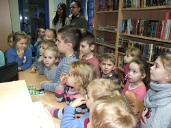 Lekcja biblioteczna dla dzieci z Przedszkola w Bukowskiej Woli